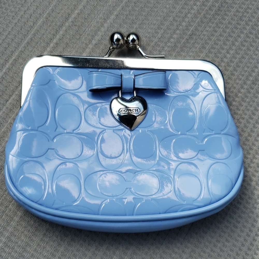 Firm Coach Kisslock Coin Purse